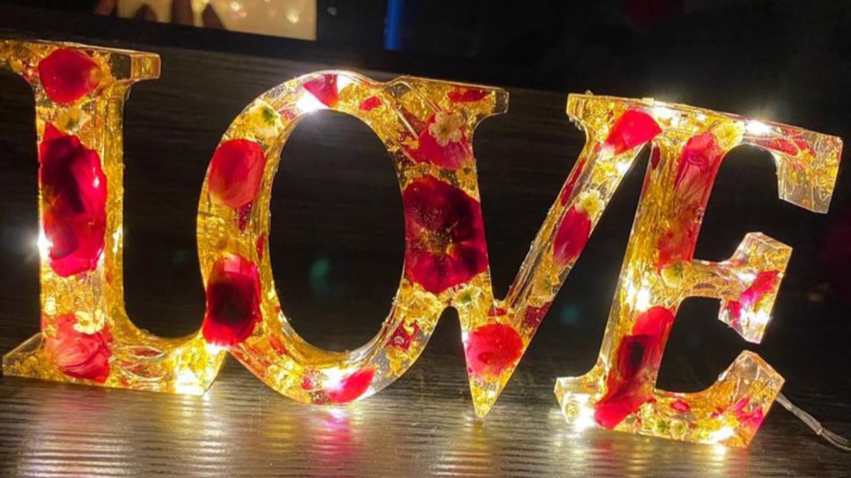LOVE Resin LED Light – Home Decore Floral Decorative Gift